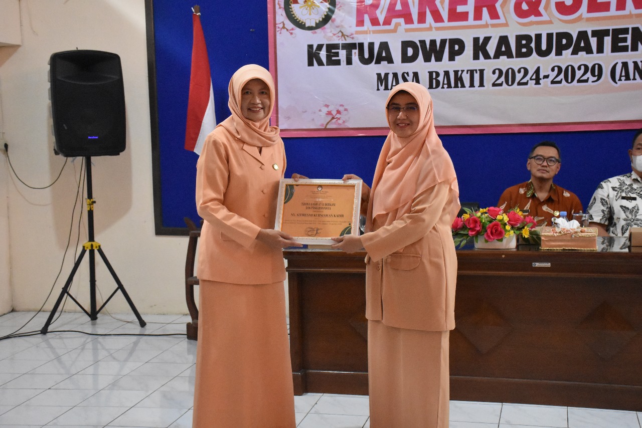 dr Laili Chilmawati Tolkha Dilantik Sebagai Ketua DWP Kabupaten Purworejo