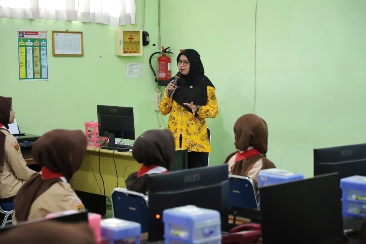 Pembelajaran tentang Kehumasan dan Public Speaking