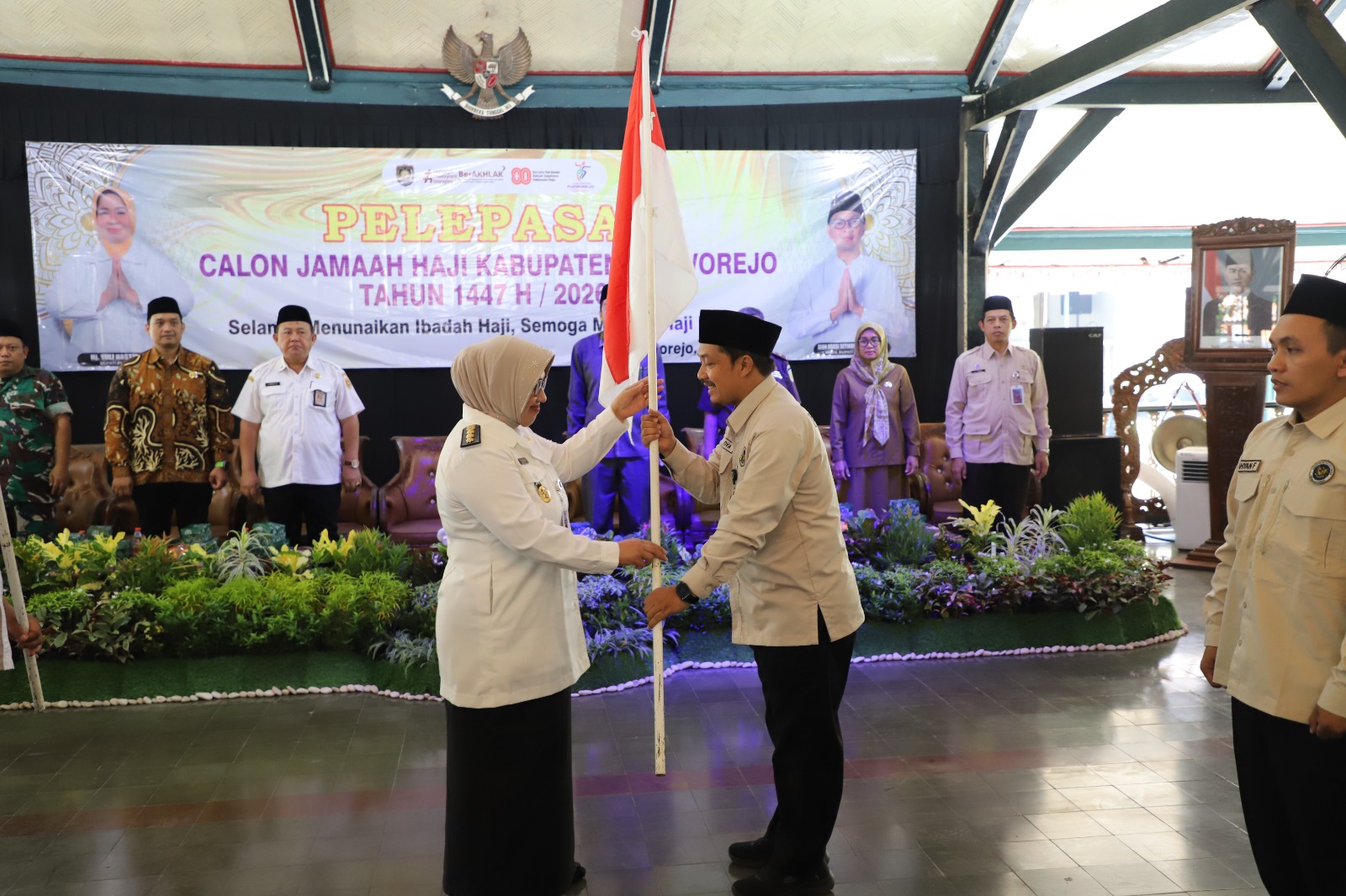 Sekda Ikut Lepas Calon Jamaah Haji Purworejo